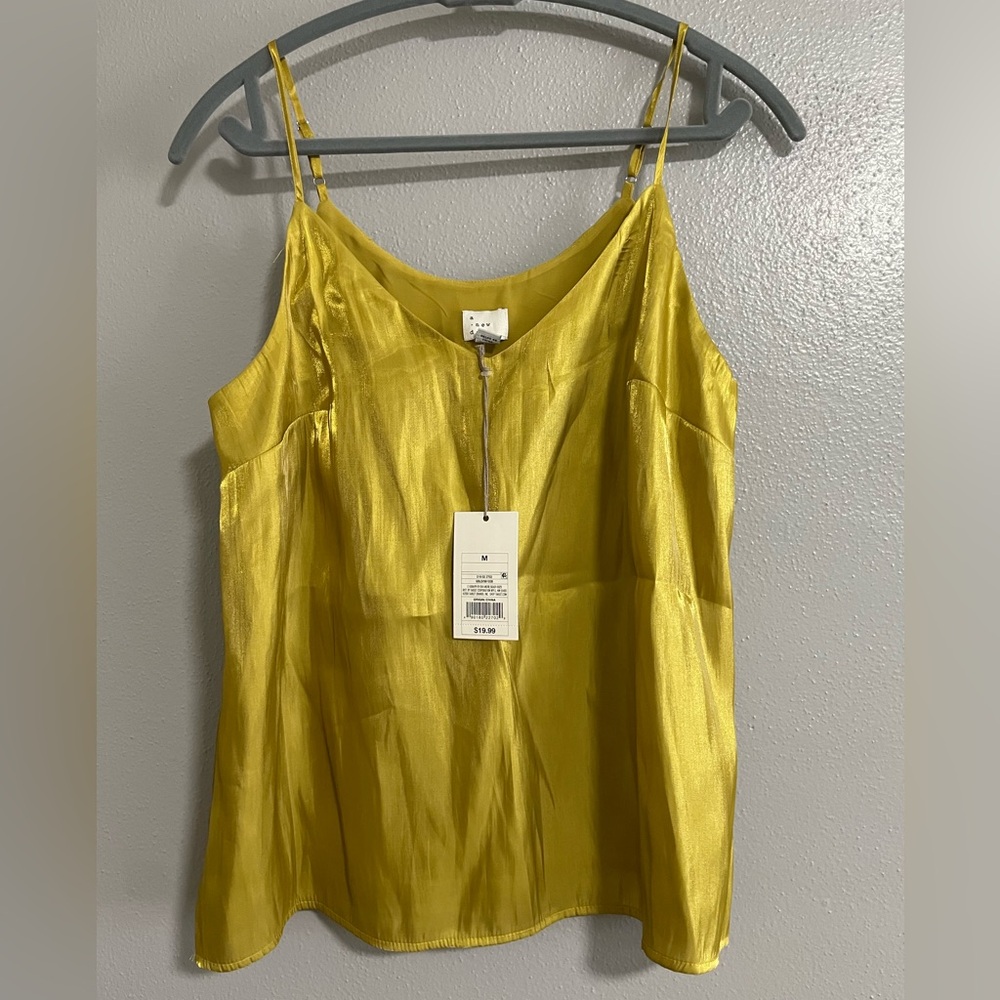 🆕 WT CAMISOLE SIZE M color Yellow gold adjustable straps